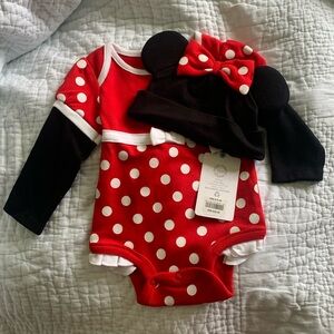 NWT Disney Store Organic Cotton Minnie Mouse Long sleeve & Hat 6-12 months